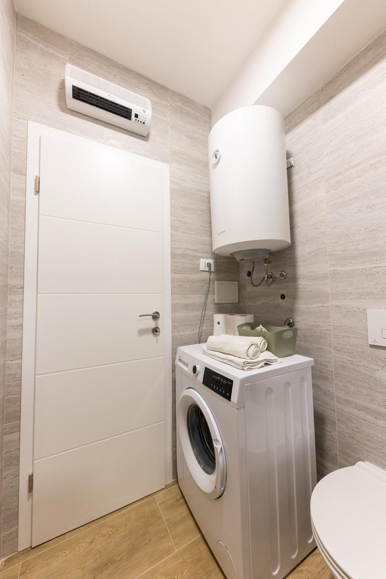 Apartment House Niko T With 6 *