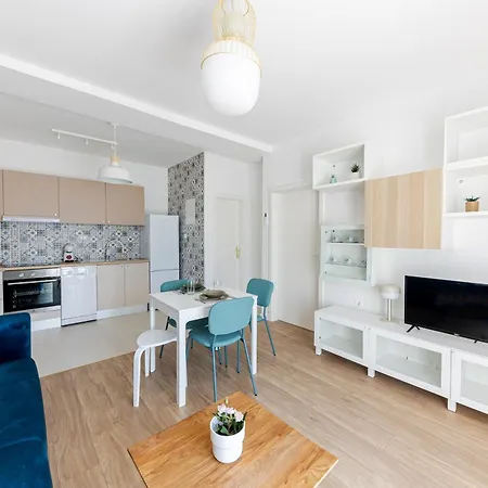 House Niko T With 6 Apartments Split Exterior photo