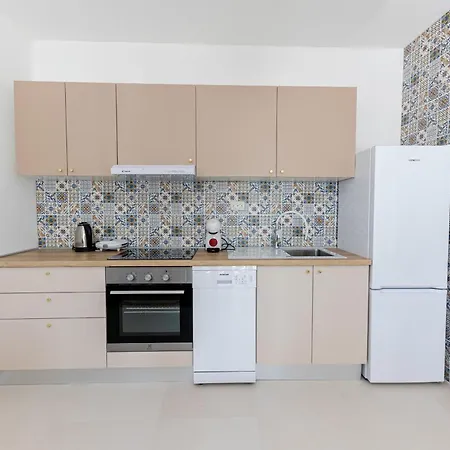 House Niko T With 6 Apartments Split Exterior photo