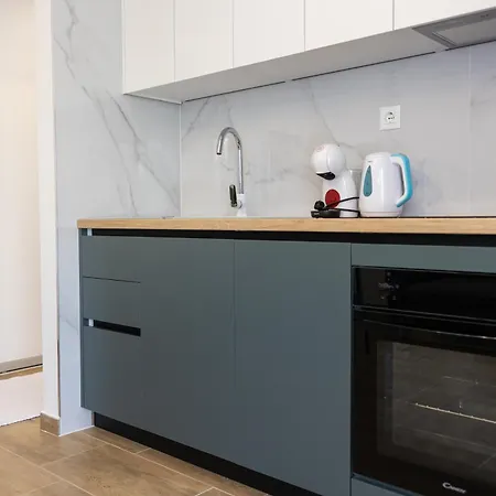 House Niko T With 6 Apartments Split Exterior photo